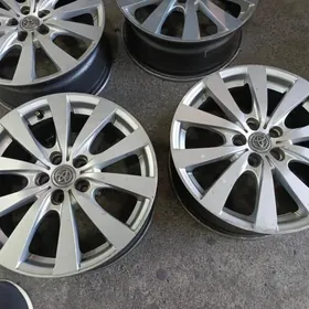 17 lik Corolla diska