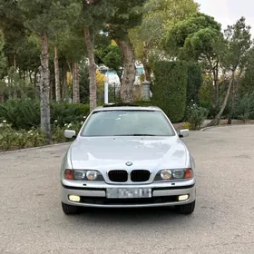 BMW E39 1999