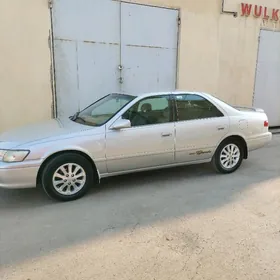 Toyota Camry 2000