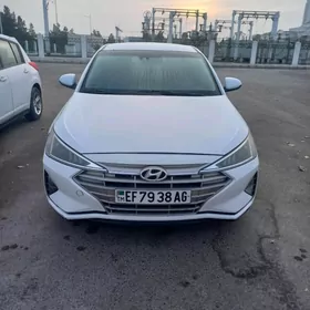 Hyundai Elantra 2019