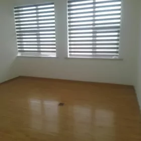 Arende ofis 2kom70m³77m²2kom