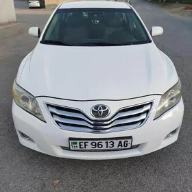 Toyota Camry 2010