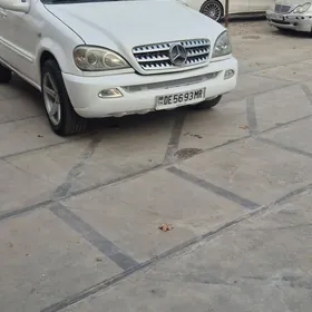 Mercedes-Benz ML350 2000
