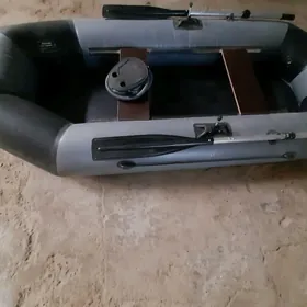 Лодка Новая