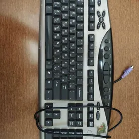 Razer + Genius (2x1) Klawiatur