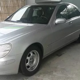 Mercedes-Benz S-Class 2001