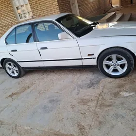 BMW 525 1989