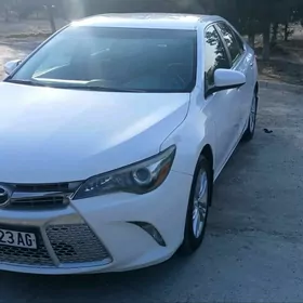 Toyota Camry 2016