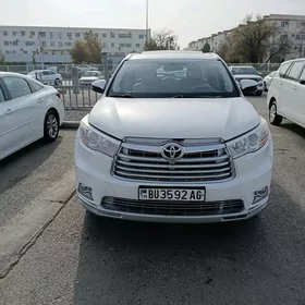 Toyota Highlander 2015