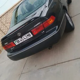 Toyota Camry 2000