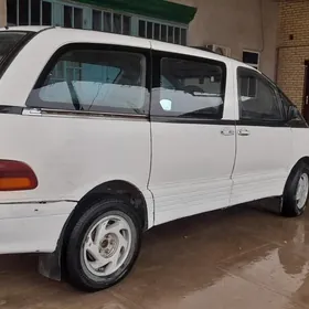 Toyota Previa 1990