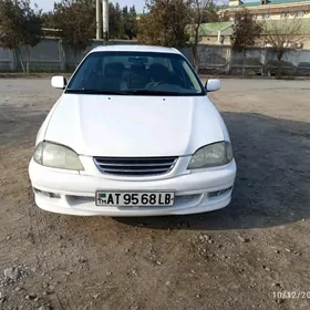 Toyota Avensis 1999