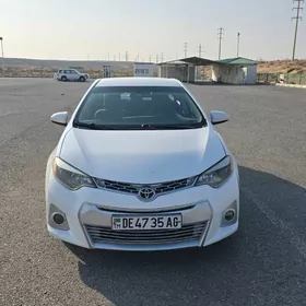 Toyota Corolla 2015