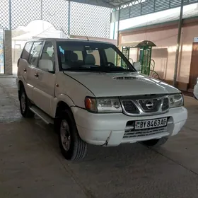 Nissan Terrano 2003