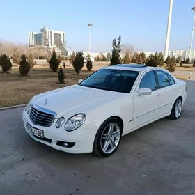Mercedes-Benz E320 2003
