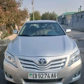 Toyota Camry 2010