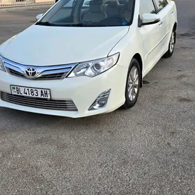 Toyota Camry 2013