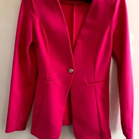 pitzak kastyum zenskiy