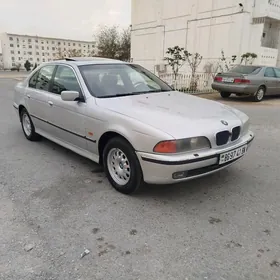 BMW E39 1998