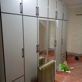 мебелний гарнитур