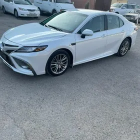 Toyota Camry 2022