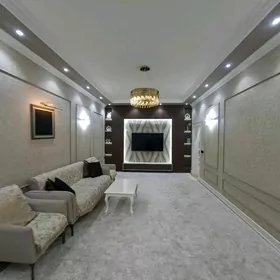 Arenda Coganly High Tech