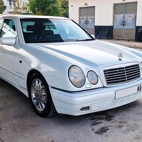 Mercedes-Benz E320 1998