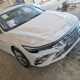 Hyundai Elantra 2025