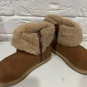 Ботинки на девочку