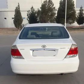 Toyota Camry 2004