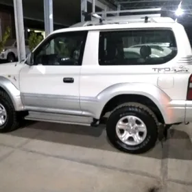Toyota Land Cruiser Prado 2001