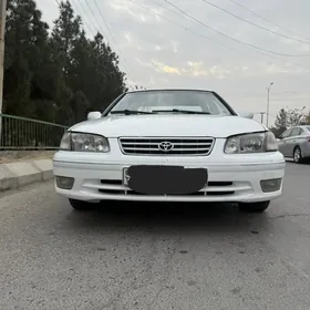 Toyota Camry 1997