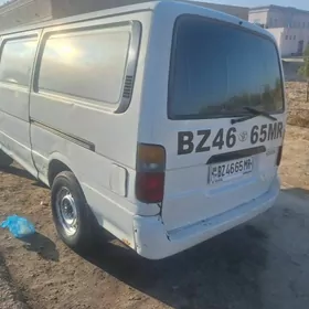Toyota Hiace 2004