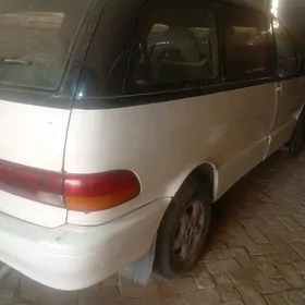 Toyota Previa 1993