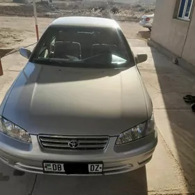Toyota Camry 2000