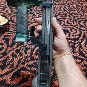 Çüý atýan stanok