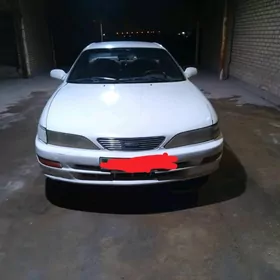 Toyota Carina 1993