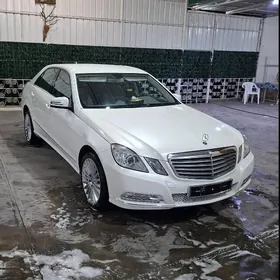 Mercedes-Benz E350 2011