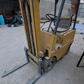 Kara Forklift 2025