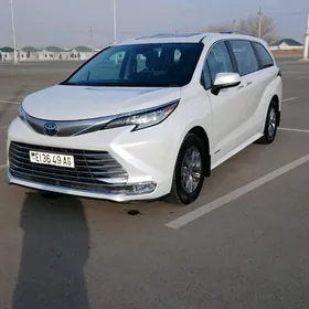 Toyota Sienna 2021
