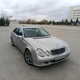Mercedes-Benz E320 2003