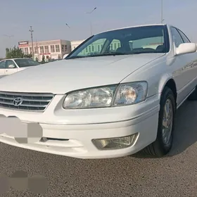 Toyota Camry 1999