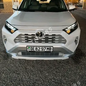 Toyota RAV4 2021