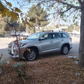 Toyota Highlander 2018