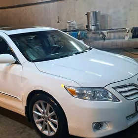 Toyota Camry 2011