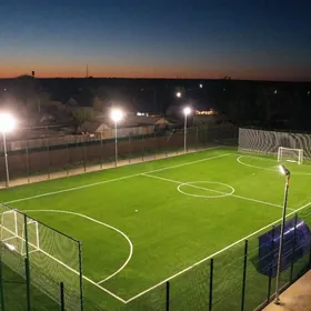 tayyn biznes futbol pole