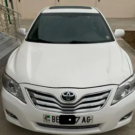 Toyota Camry 2010