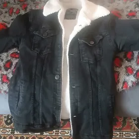 Джинсовая куртка