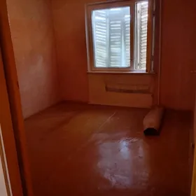 Gagarin 2etaj 3 komnut