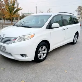 Toyota Sienna 2012